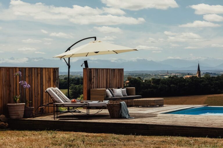 Zwembad lounge | GiteLaGrange | Gers | Zuid-Frankrijk